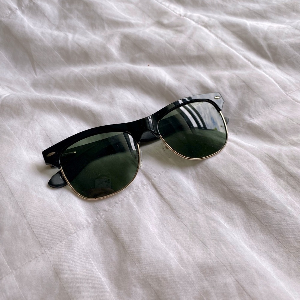 Women’s Black Polarized Sunglasses